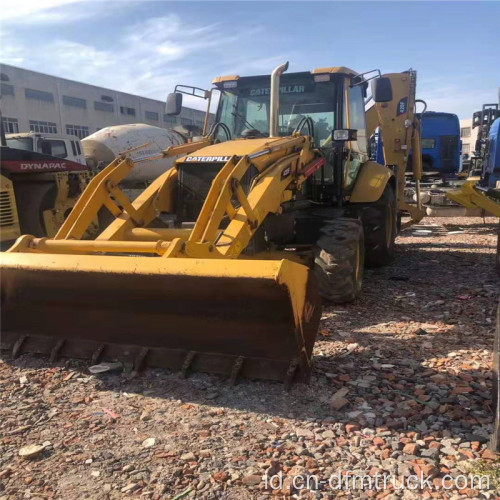 Backhoe Loader Ujung Depan Dijual